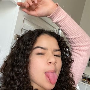 Meet your Posher, Jaleena